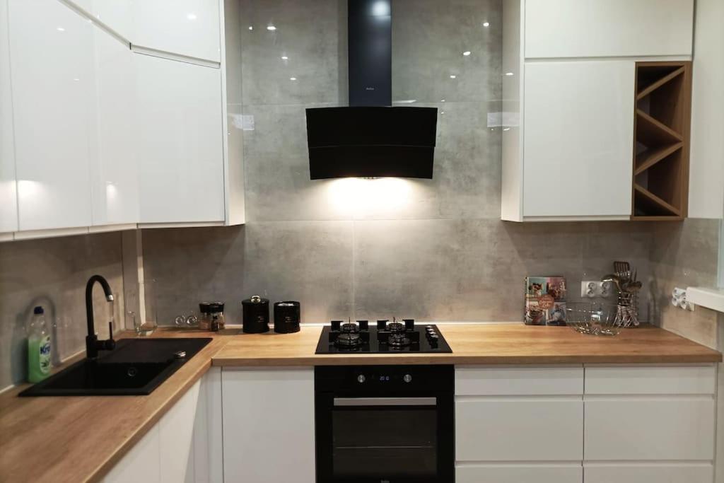 Nowoczesny Apartament Z Przestronna Lazienka Apartman Stalowa Wola Kültér fotó