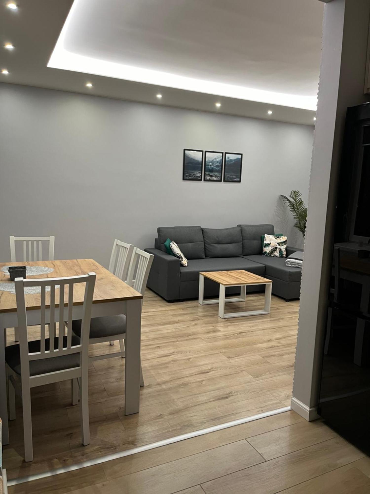 Nowoczesny Apartament Z Przestronna Lazienka Apartman Stalowa Wola Kültér fotó